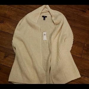 NWT Gap sweater cover
